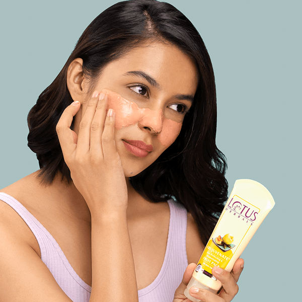 Reduces Wrinkles - Lotus Herbals FRUJUVENATE Skin Perfecting & Rejuvenating Fruit Pack